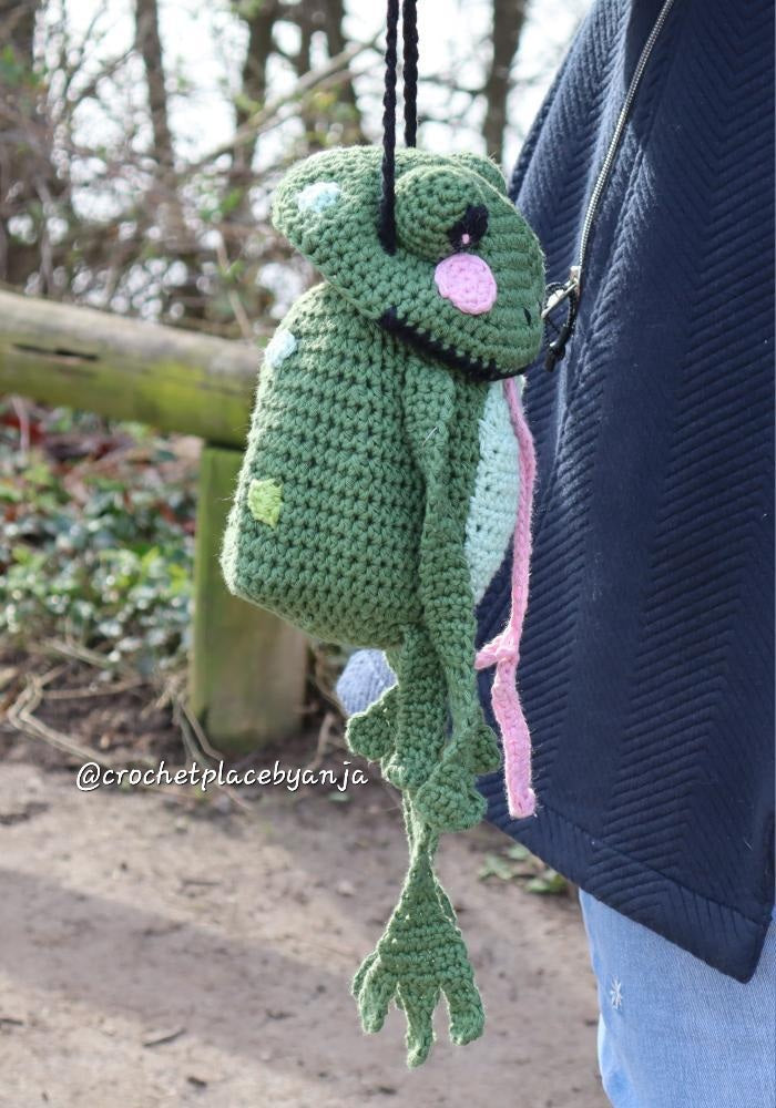 Crochet frog purse pattern sale