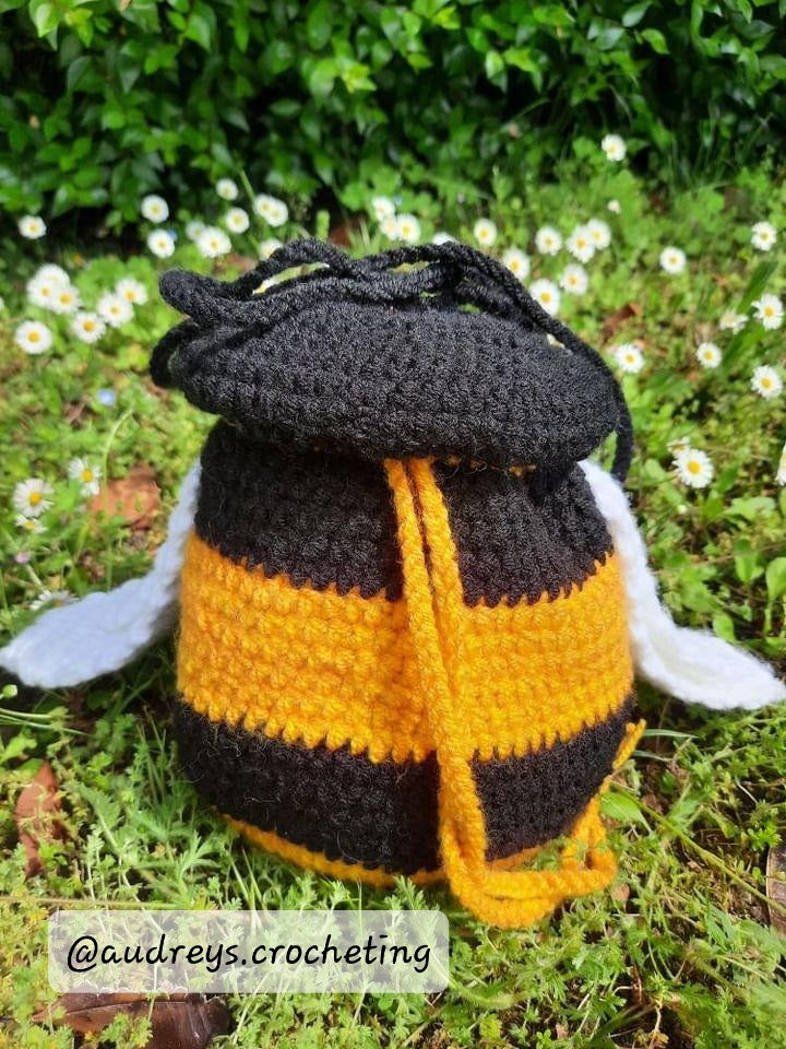 Bumblebee Crossbody Bag Pattern